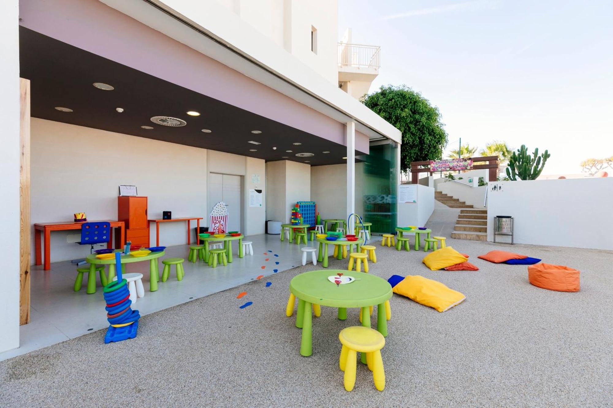 Hd Beach Resort Costa Teguise Kültér fotó