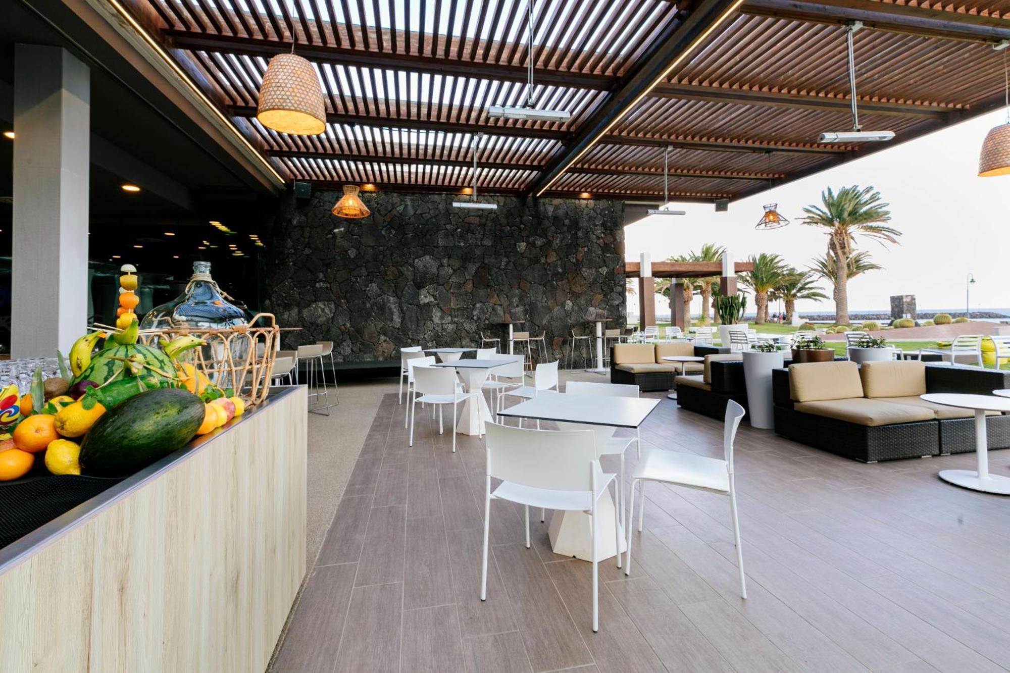 Hd Beach Resort Costa Teguise Kültér fotó