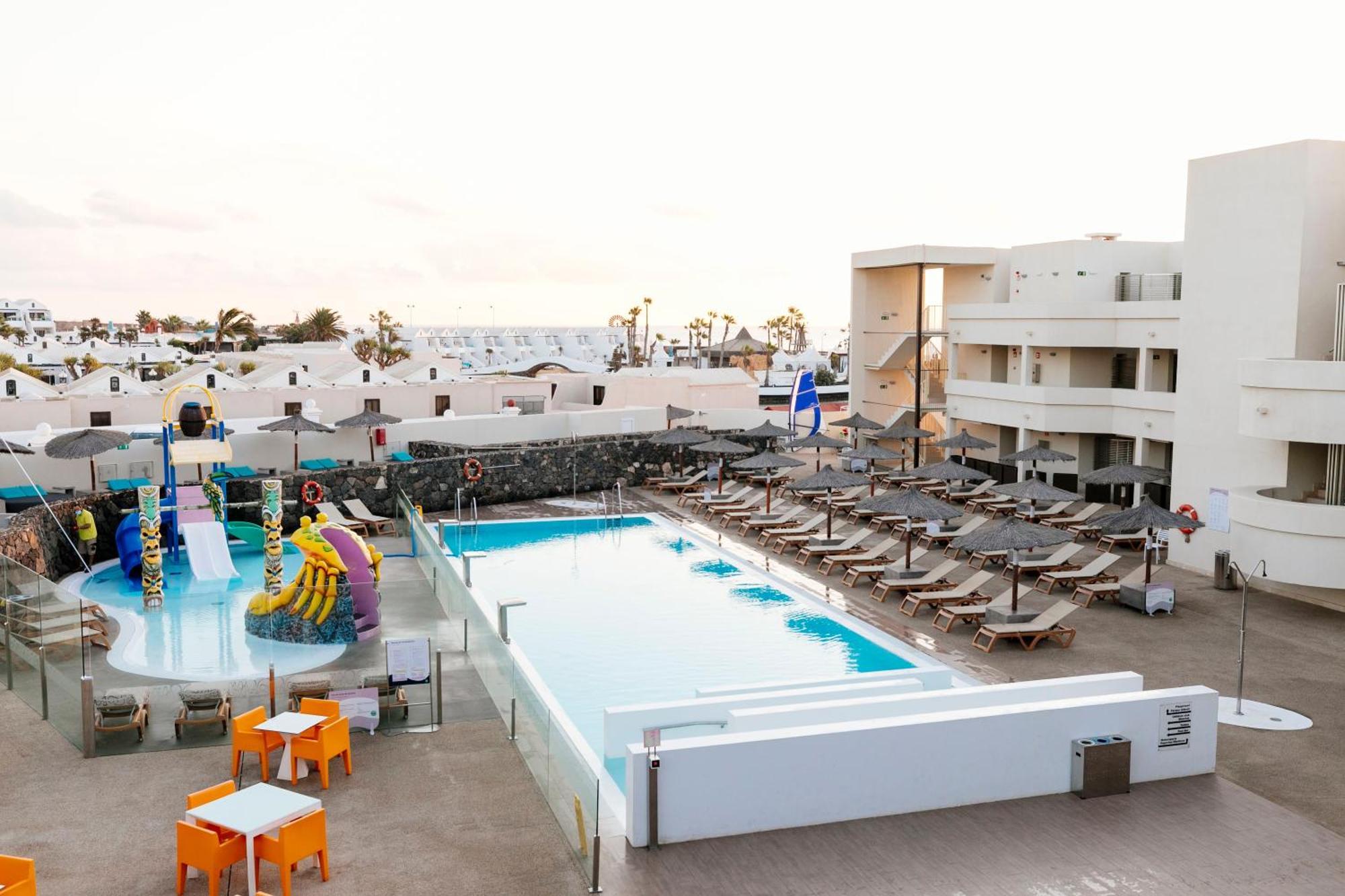 Hd Beach Resort Costa Teguise Kültér fotó
