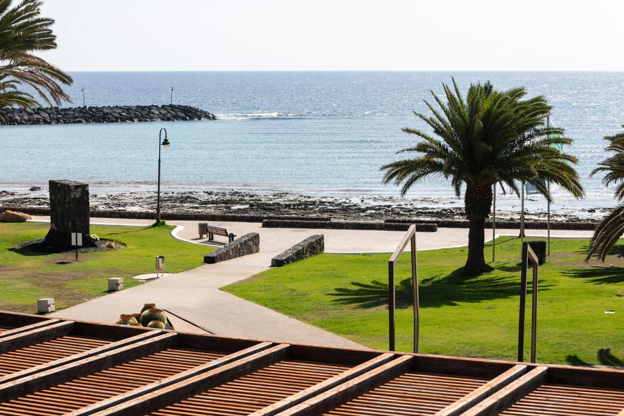 Hd Beach Resort Costa Teguise Kültér fotó